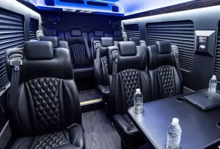 Sprinter-Van-interior